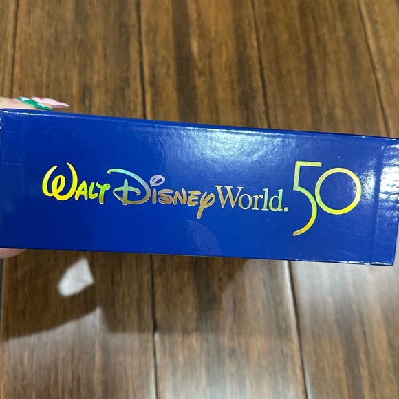 Disney 50th Anniversary Puzzle - Blue sealed box - Picture 2 of 4